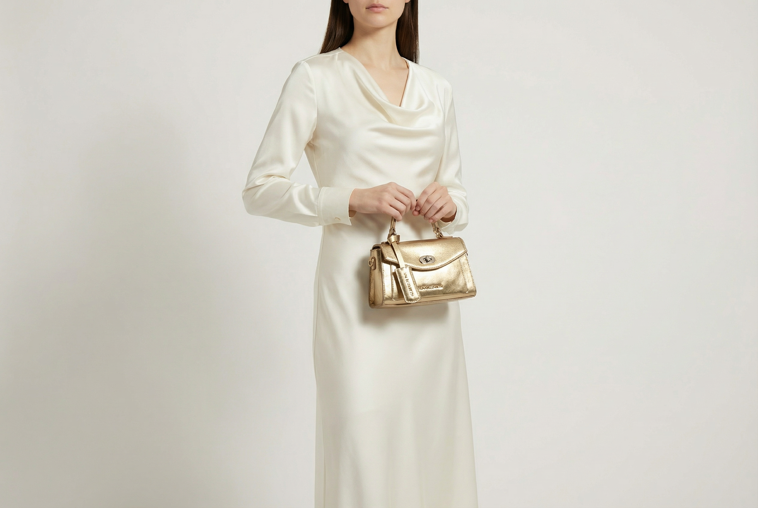 Bolsa Metallic Luxe Ouro Vista 6