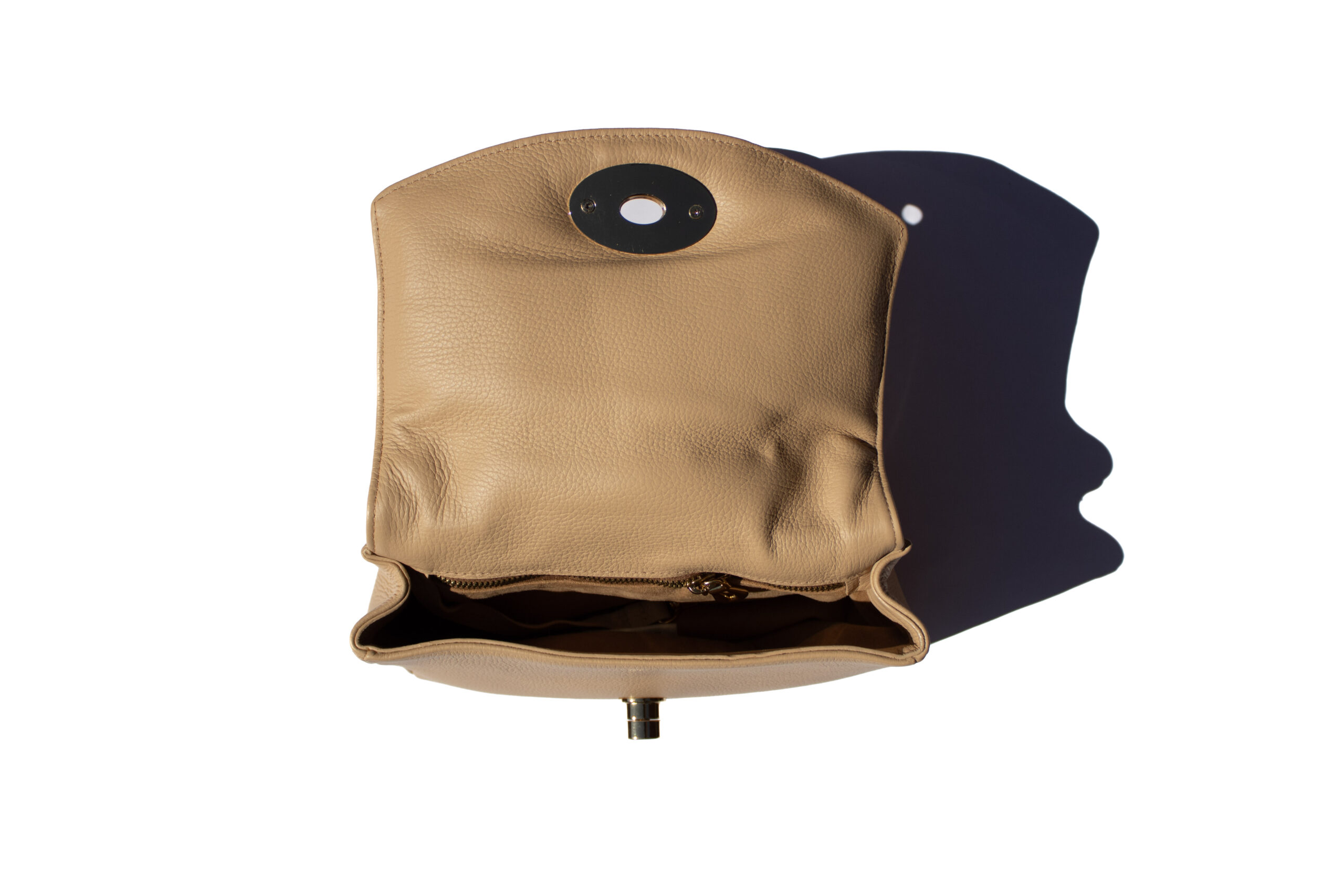 Bolsa Amore Plissé Camelo Vista 2