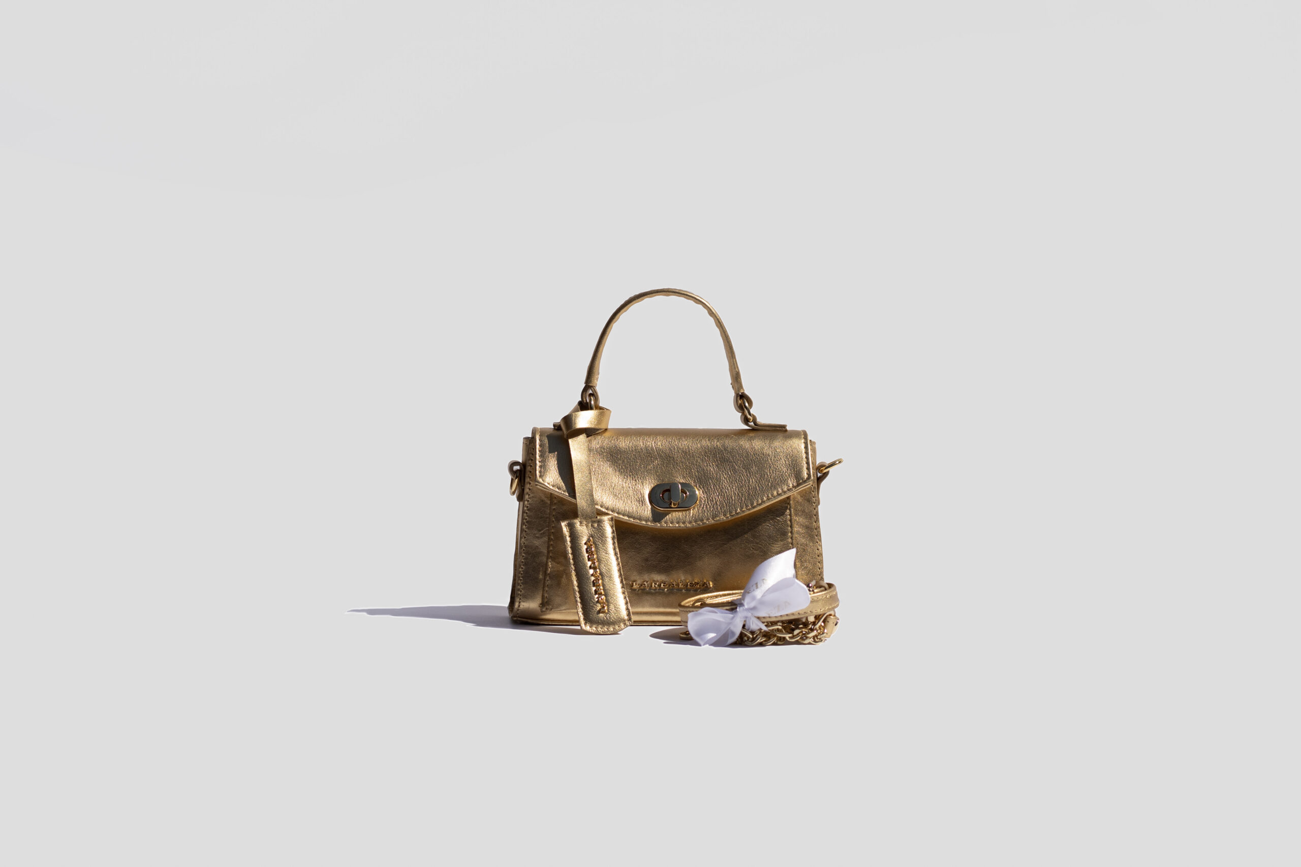 Bolsa Metallic Luxe Ouro